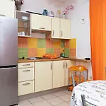 With Parking Space Solaris, - 23541