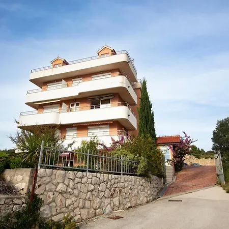 With Parking Space Solaris, - 23541 Szybenik