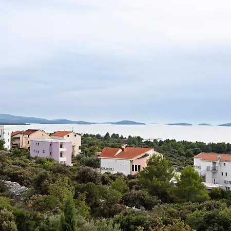 With Parking Space Solaris, - 23541