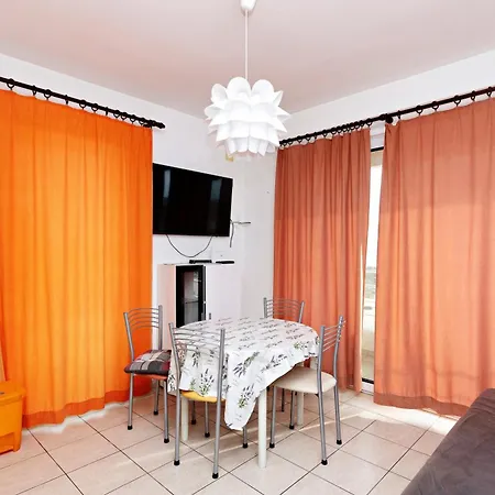 Apartman With Parking Space Solaris, - 23541