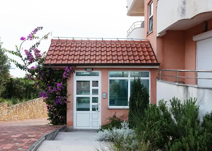 With Parking Space Solaris, - 23541 * Sibenik