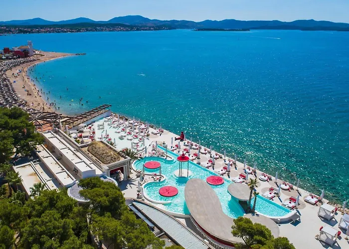 Apartment With Parking Space Solaris, - 23541 *