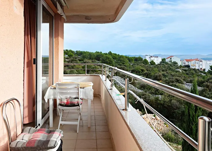 With Parking Space Solaris, - 23541 Apartman